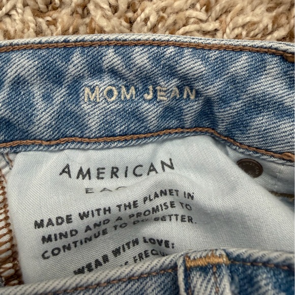 American Eagle Strigid Mom Jean - Picture 5 of 6